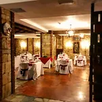 Temple Hotel 4*