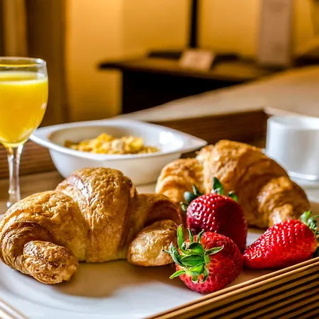 Temple Ξενοδοχείο