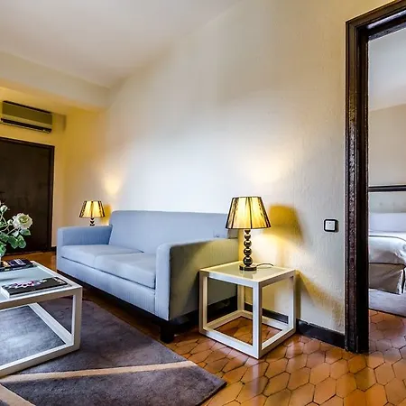 Temple Ξενοδοχείο